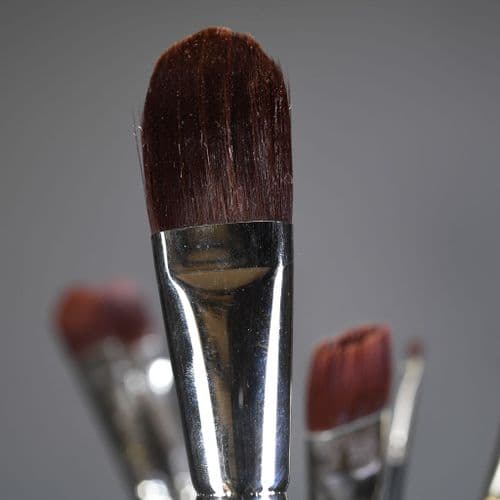 Lascaux: 1732 Filbert Brush, L32