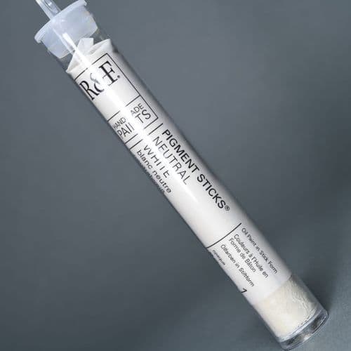 R&F: 11 Neutral White Pigment Stick, 38ml