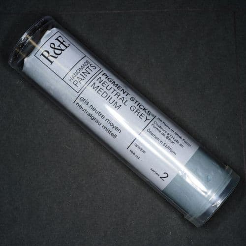 R&F: 2B Neutral Grey Medium Pigment Stick, 100ml