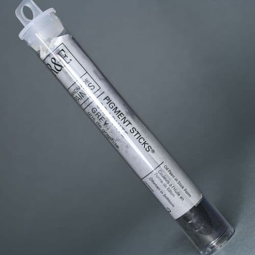 R&F: 33 Graphite Grey Pigment Stick, 38ml