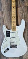 Fender Player Stratocaster Left Hand - White
