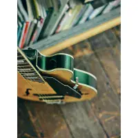 Vox Giulietta VGA-5TPS - Natural/Metallic Green