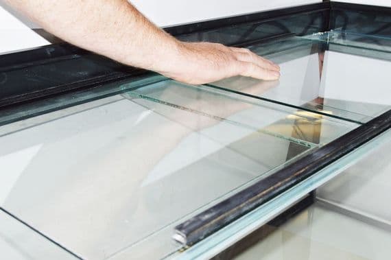 Glass sliding lids for aquariums