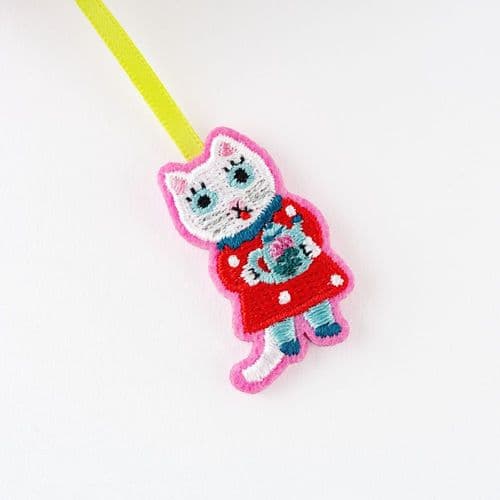 *Hobonichi Techo - Embroidered Bookmark - Yumi Kitagishi: White Cat