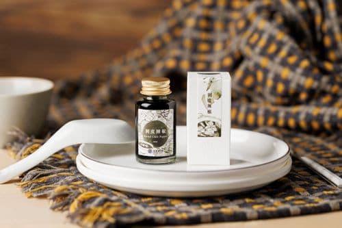 *Lennon Tool Bar - 30ml Ink - Winter Tonics in Taiwan #4 - Peeled Chilli Pepper