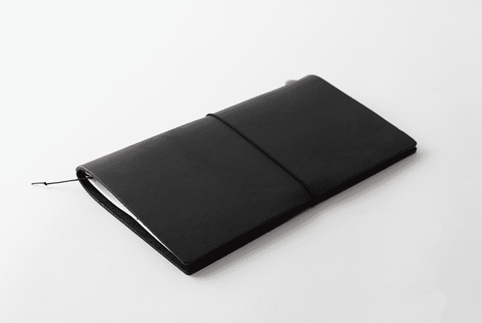 **TRAVELER'S COMPANY - Traveler's Notebook - Black