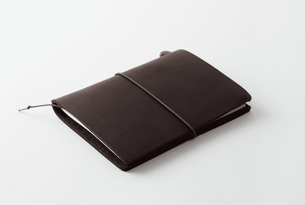 **TRAVELER'S COMPANY - Traveler's Notebook - Brown (Passport Size)