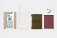 **TRAVELER'S COMPANY - Traveler's Notebook - Olive (Passport Size)