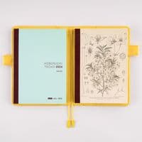 Hobonichi Techo - Plain Notebook (A5) - Tomitaro Makino: Yamazakura