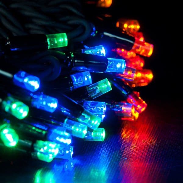 ConnectPro MV001 Multi-Coloured Outdoor 5m LED String Lights, Connectable, Black Rubber Cable