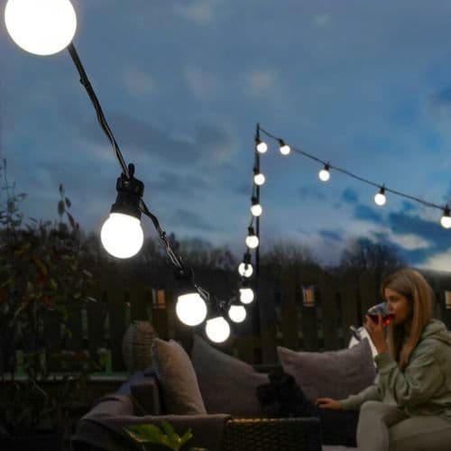 ConnectPro MV066W Festoon Lights, Connectable, 5m, Frosted White Bulbs, Black Rubber Cable