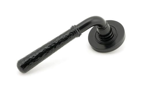 From The Anvil 45647 Black Hammered Newbury Lever on Rose Set (Plain)
