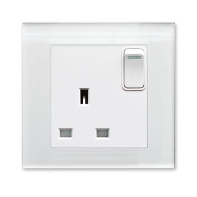 RetroTouch Single Switched Plug Socket 13A White Glass PG 00165