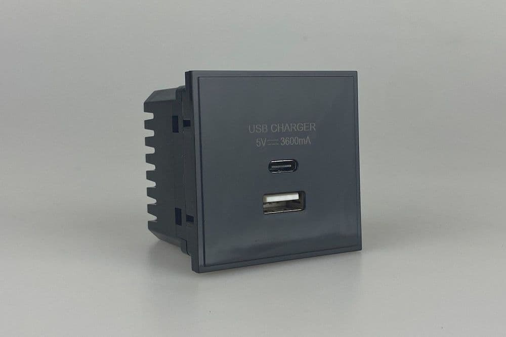 Varilight DUSBACB DataGrid Black Double USB A+C Charger 3600mA (2 DataGrid Spaces)