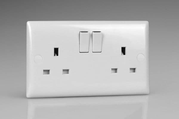 Varilight XO5PW Value Polar White 2 Gang Double 13A Switched Plug Socket (Single Pole)