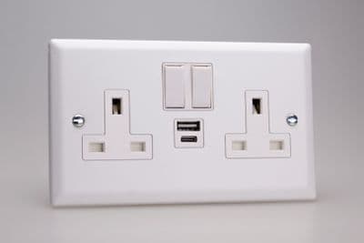 Varilight XY5UACW.CW Urban Chalk White 2 Gang Double 13A Plug Socket 3.1A 20W USB A + C