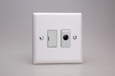 Varilight XY6UFOW.CW Urban Chalk White 1 Gang 13A Unswitched Fused Spur + Flex Outlet