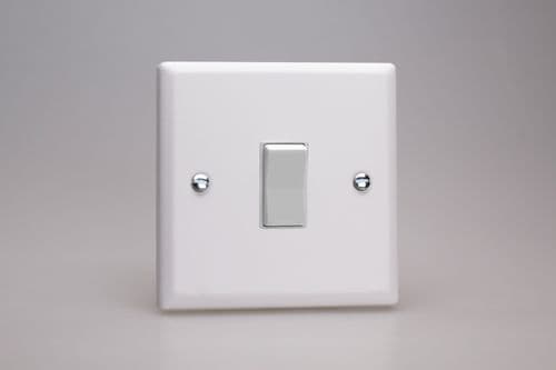 Varilight XYKR1W.CW Urban Chalk White 1 Gang 10A 2 Way & Off Retractive Switch