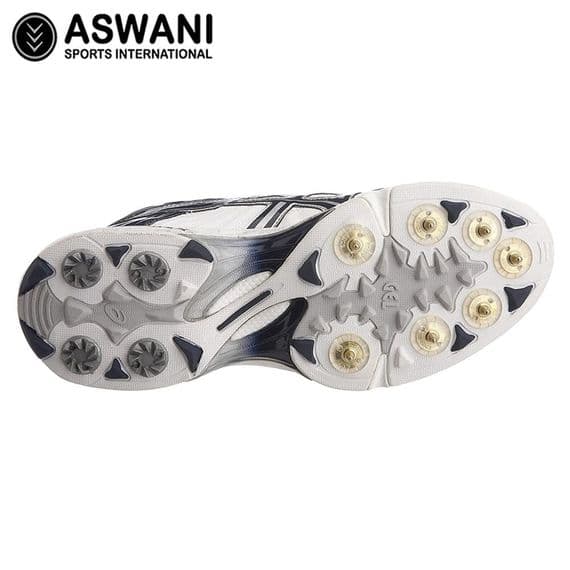 Asics Gel 8 For 64 Cricket Shoes / Bowling Boots