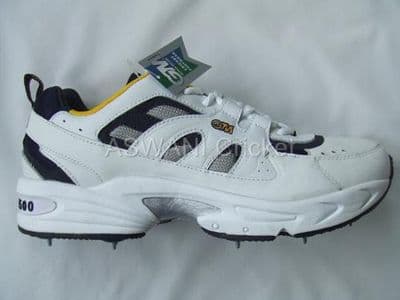 Gunn & Moore S6500 Full Spike Cricket Shoes