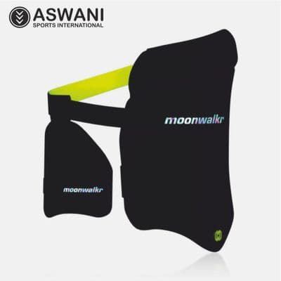 Moonwalkr 2.0 Cricket Thigh Guard, Black Youths