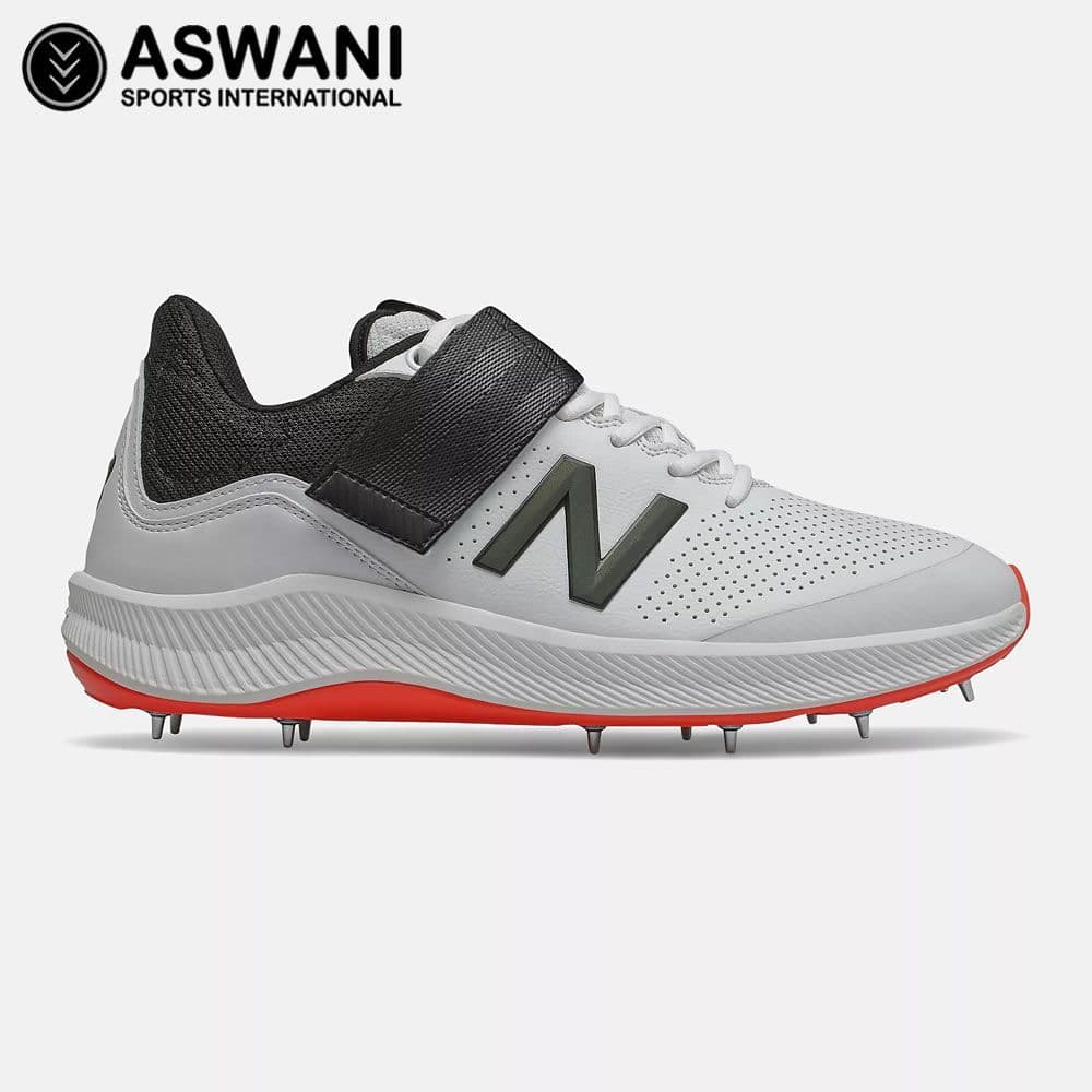 New Balance CK4040R5 Spike Cricket Shoes