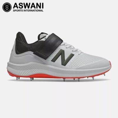 New Balance CK4040R5 Spike Cricket Shoes