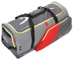 Slazenger V105 Pro  Wheelie Kit Bag