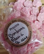 Bonbons fleurs aromatisés à la rose