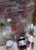 Ensemble liqueur + loukoums + confit aromatisés à la rose