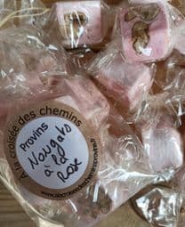 Nougat aromatisé à la rose