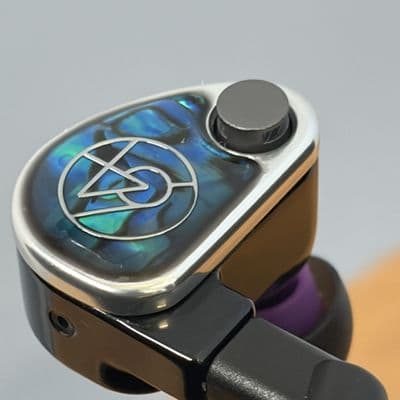 64 Audio Nio Universal IEM Earphones