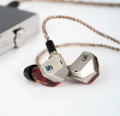 Campfire Audio Grand Luna Premium Planar Magnetic Hybrid In-Ear Monitors