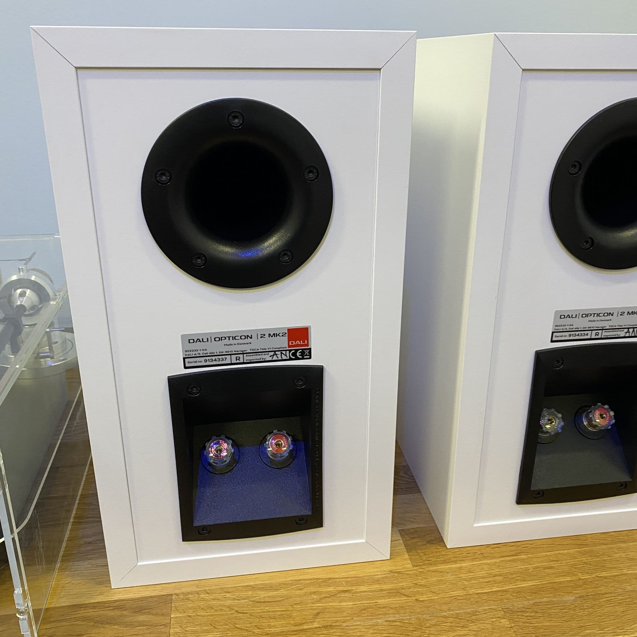 【美品】DALI OPTICON 1 mk2　白 DALI OPTICON 1 Mk2 ブックシェルフ・スピーカー – CORE オーディオコア