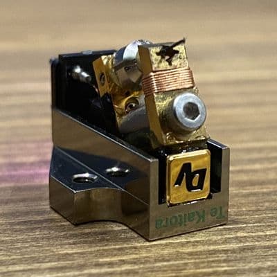 Dynavector Te Kaitora Rua Moving Coil Cartridge