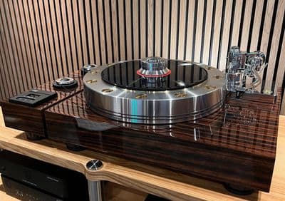 E.A.T Fortissimo Turntable