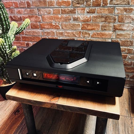 Rega Isis CD Player | Reference DAC | Audio Emotion | Preowned