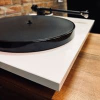 Rega P1 ECO Turntable + Rega Carbon MM + RB110 Tonearm | Preowned | Audio Emotion