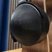 Sony MDR-Z1R Premium Over-Ear Closed-Back Headphones | Audio Emotion | Preowned