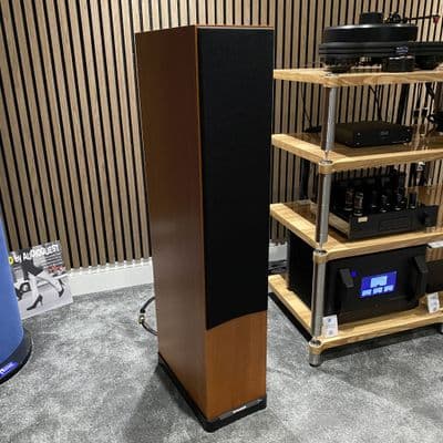 Spendor D9 Loudspeakers - Cherry