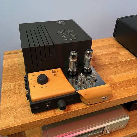 Unison Research Simply Two - Class A Integrated Amplifier | Integated Amplifier | Audio Emotion | Preowned