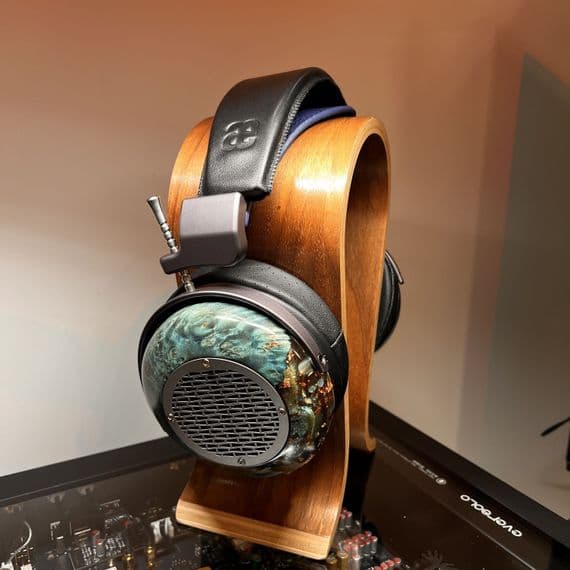 ZMF Aeolus Ltd - Stabilized Blue Resin Flake Open Back Headphones | Audio Emotion