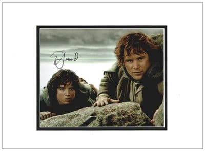 Elijah Wood Autograph Photo - Lord of the Rings