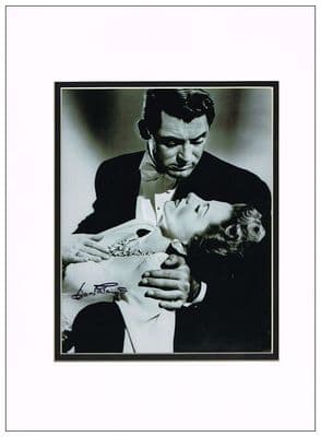 Joan Fontaine Autograph Signed Photo - Suspicion