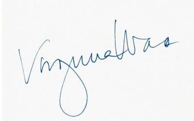 Virginia Wade Autograph Display