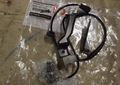ABS sensor, front r/h, Mazda Bongo, S09V4370XD