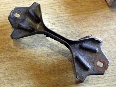 Battery clamp top bracket, MX-5 mk3, NE5156031B, USED