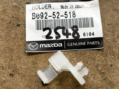 Bonnet stay rod hinge clip, genuine Mazda MX-5 mk1, B09252518