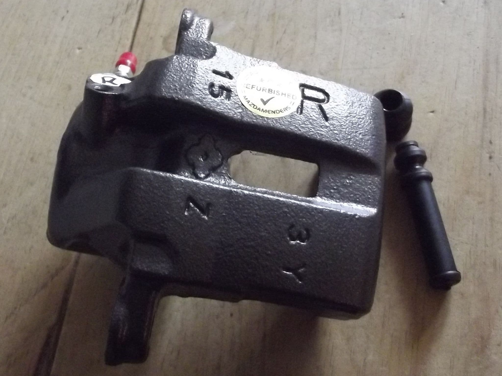 マ Brake caliper front r/h genuine Mazda MX-5 mk1 1 8 & Mk2 right