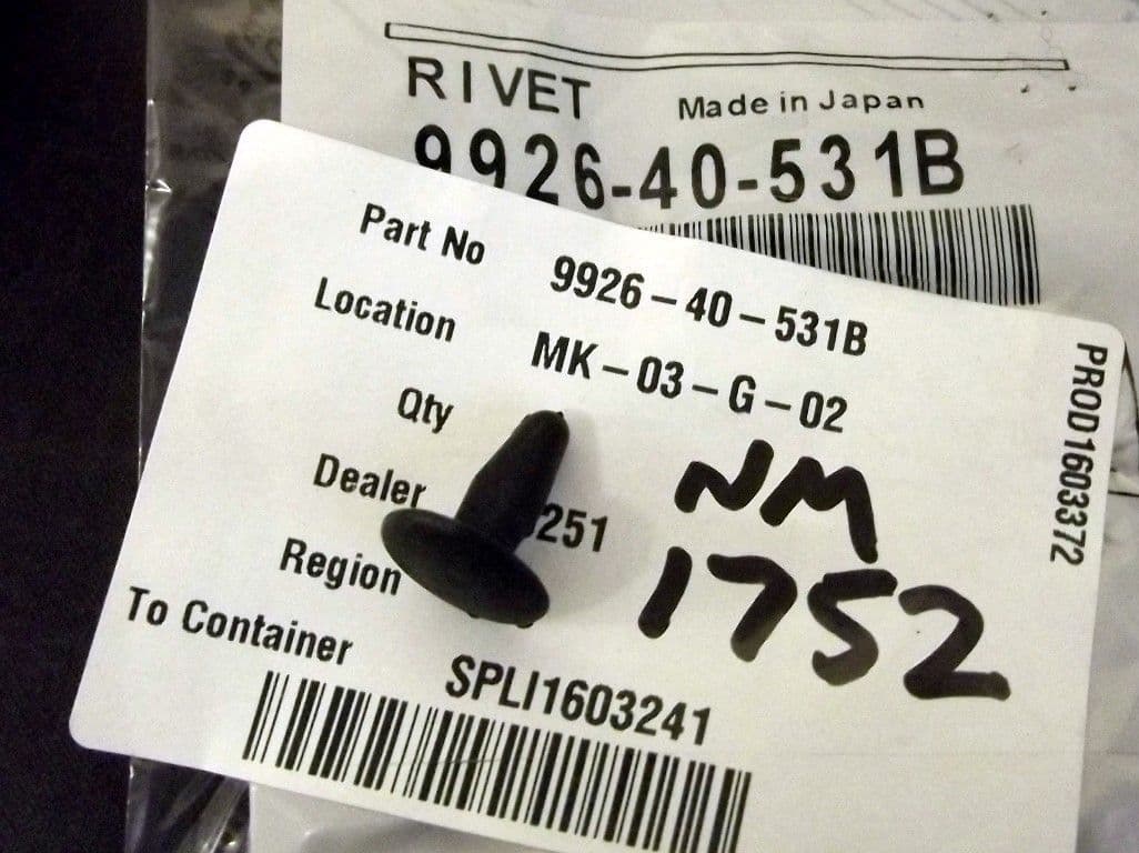 Clip door seal rubber Mazda MX-5 mk1 & mk2 992640531B